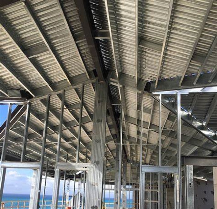 钢屋面外墙翻新施工重要性及关键步骤