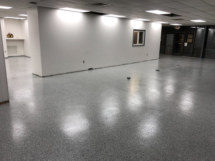 防腐及环氧地坪是怎样施工