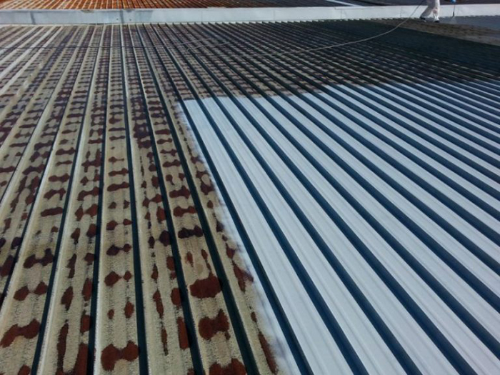 厂房屋面除锈防腐维修报价揭秘!