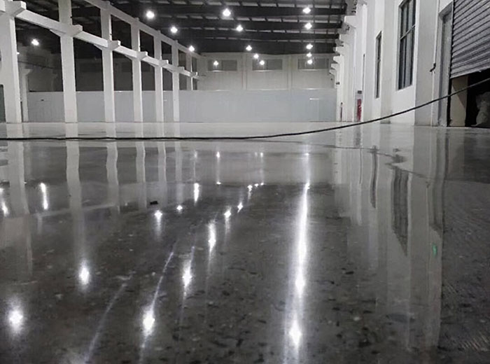 固化剂地坪施工研磨机:提升地坪施工品质的利器