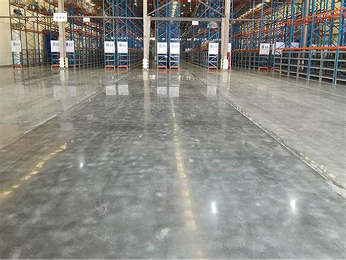 染色固化剂地坪有气味吗?