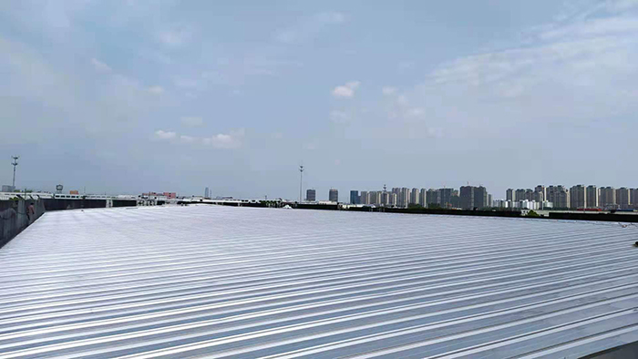 彩钢屋面翻新除锈防腐:保护建筑的重要举措