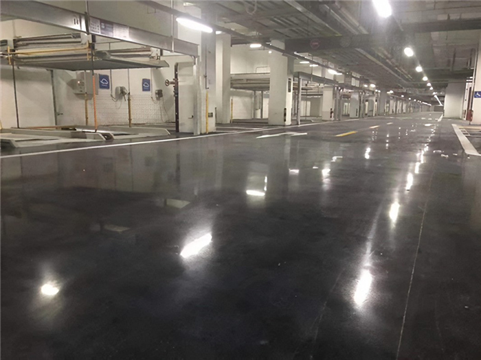 水泥地刷完固化剂能刷地坪漆吗?