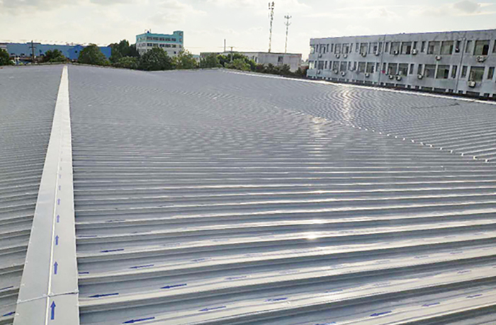 彩钢金属屋面防水翻新:保护建筑的长期安全与美观