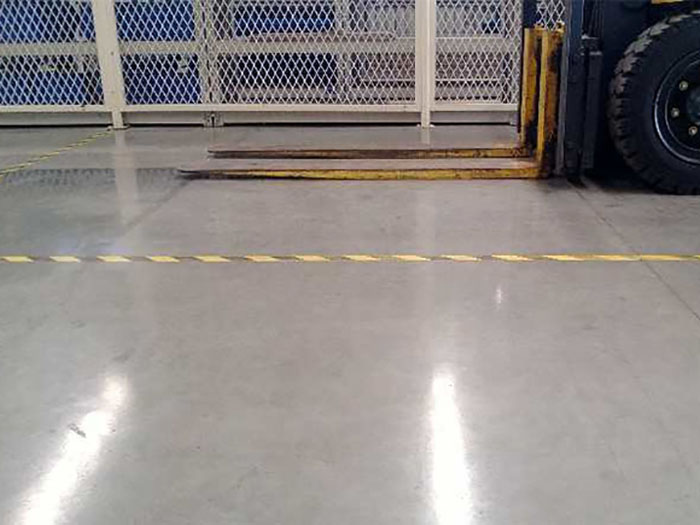 密封固化剂抛光混凝土地坪:美观耐用的理想选择