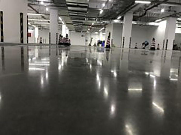 密封固化剂抛光混凝土地坪:美观耐用的理想选择